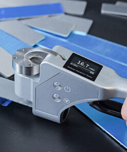 Durómetro Webster Digital haciendo pruebas